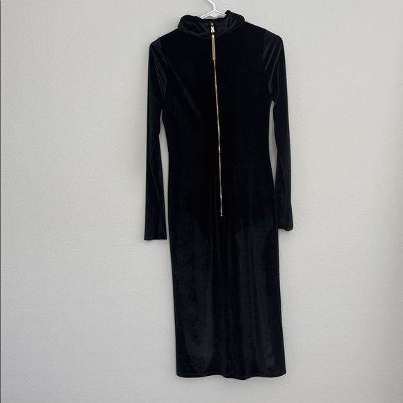 Alice + Olivia Delora Velvet Tassel Back Midi Dress - Picture 3 of 5
